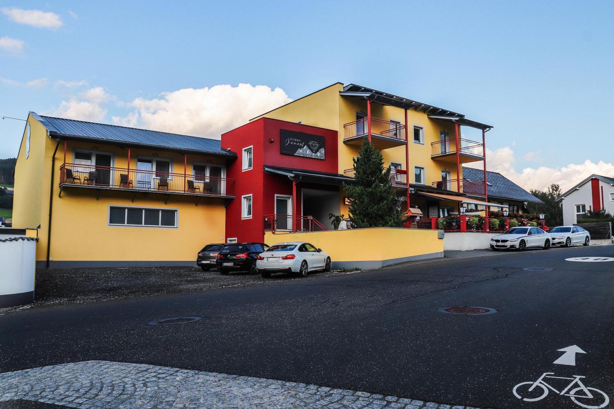 Zirben Diamant Rooms & Dogs Obdach Kültér fotó